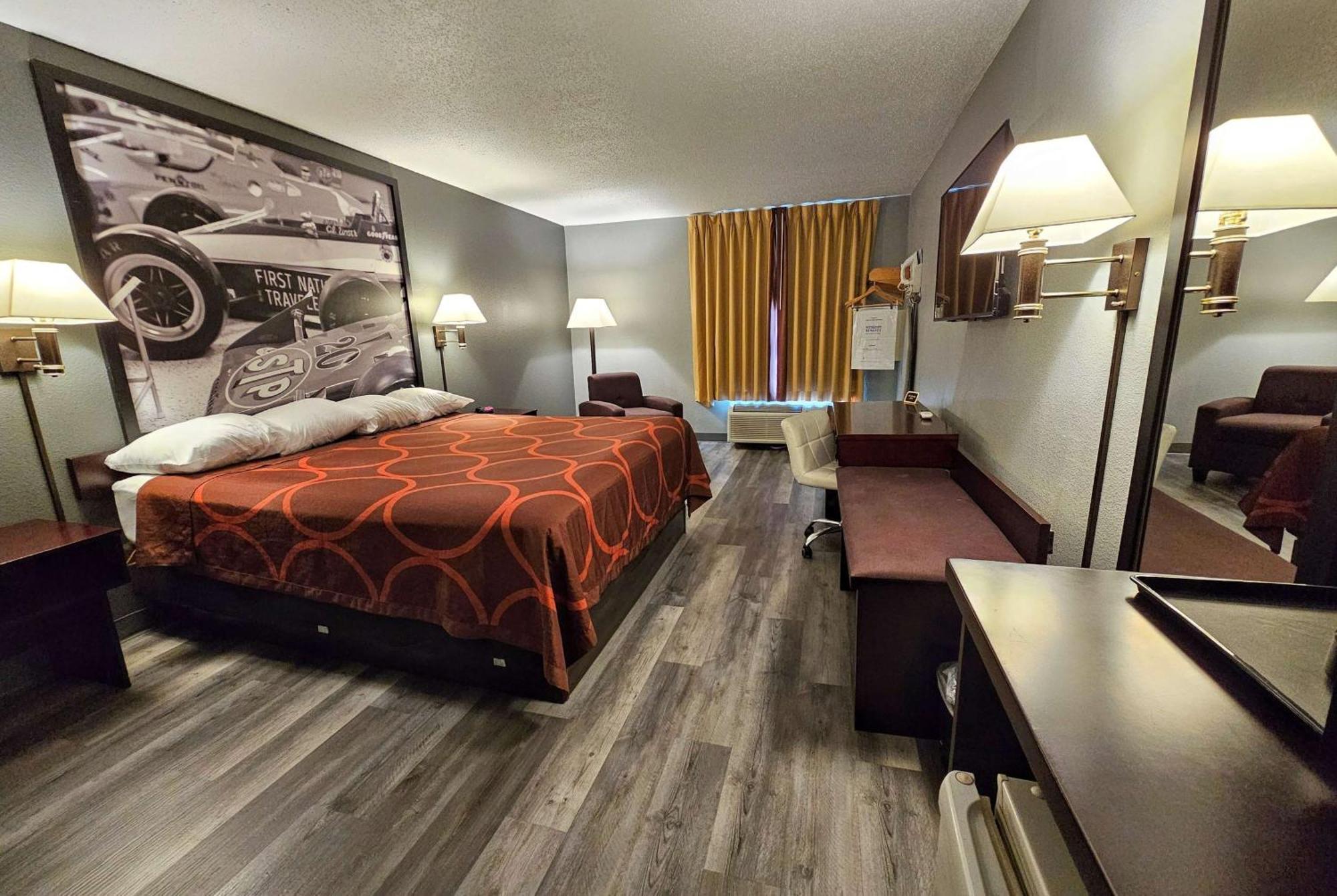 Super 8 By Wyndham Cloverdale In Exterior foto